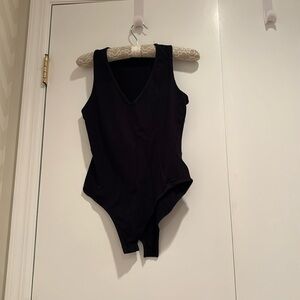 KENDALL & KYLIE black bodysuit